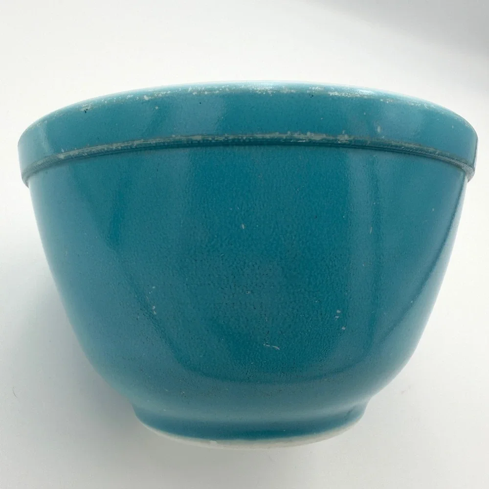 Vintage Pyrex 401 Turquoise Blue Mixing Bowl 1.5 Pint Milk Glass Mid Century